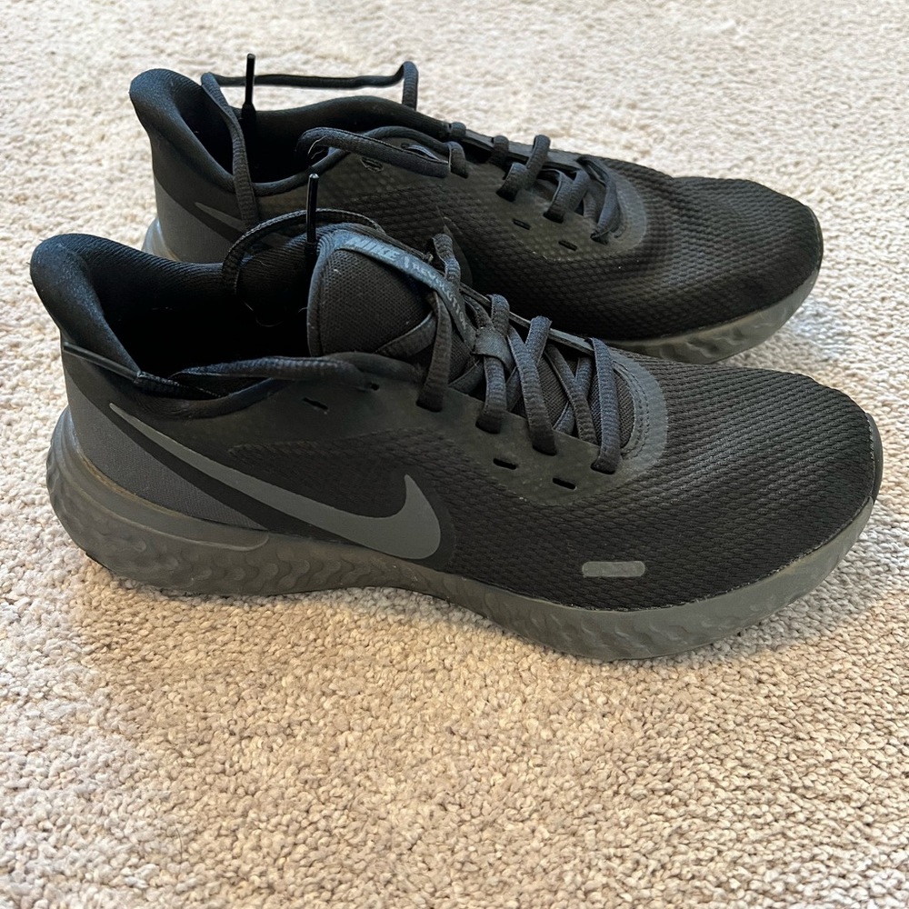 Women’s Nike shoes